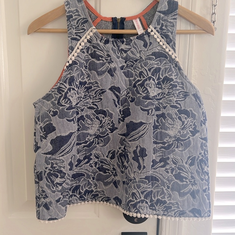 Xhilaration cropped chambray tank w/cut in arms and halter/zipper back - SZ L